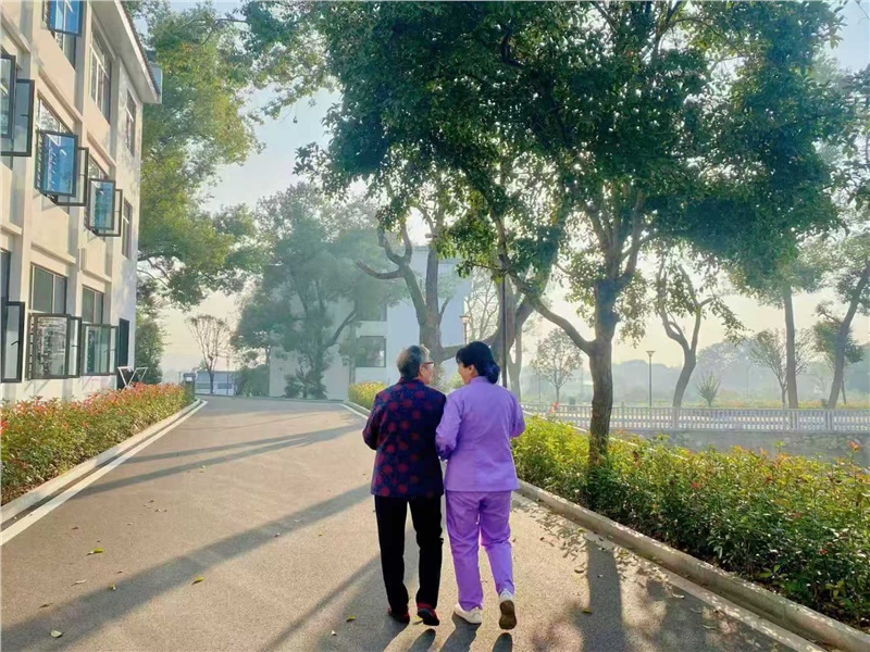 華遠康養(yǎng)——院內(nèi)環(huán)境